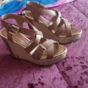 Audrey Brooke Wedges
